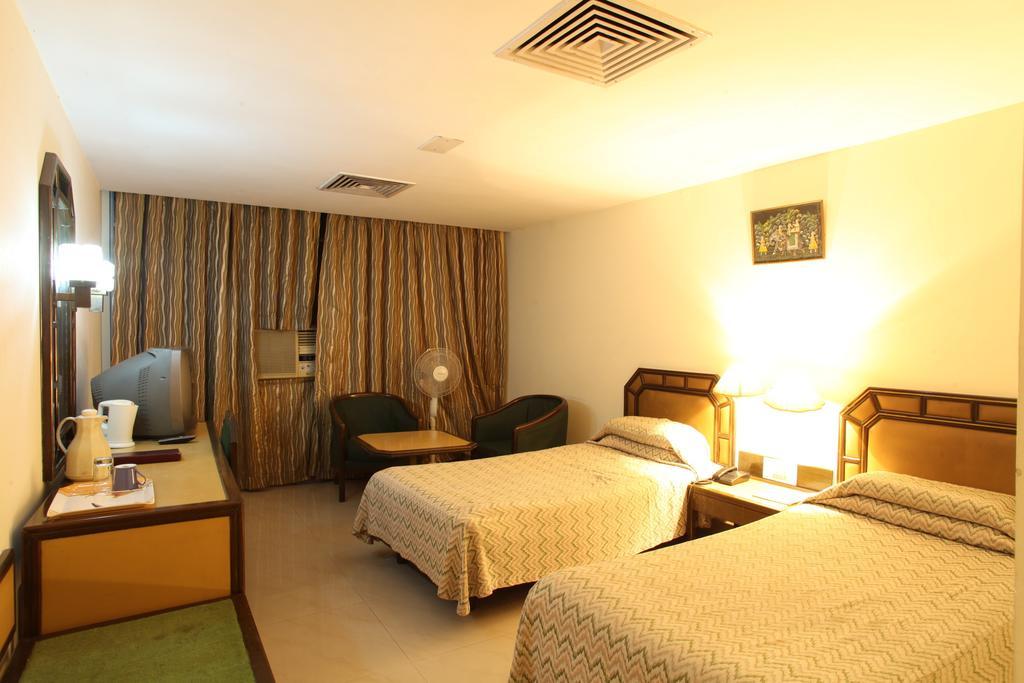 Hotel Jammu Ashok Værelse billede