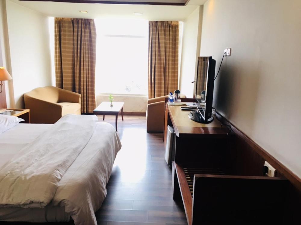 Hotel Jammu Ashok Eksteriør billede